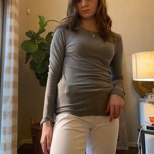 Grey long sleeved T-shirt! Really soft